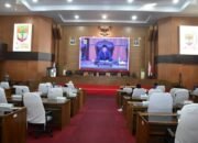 DPRD Paripurna Jawaban Eksekutif Atas Pemandangan Umum Fraksi-Fraksi Dewan Atas Empat Raperda
