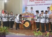 Wali Kota Pagar Alam Ludi Oliansyah Buka Konferensi PGRI