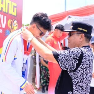 Antusias Bersama Atlit, Bupati H M Toha Tohet Semarakkan Porprov XV