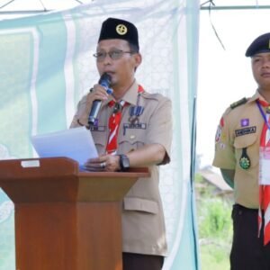 H. MISNADI SEKRETARIS KWARCAB BUKA SECARA RESMI GIAT GLORI IV DAN GOSPEL DI KECAMATAN SIMPANG