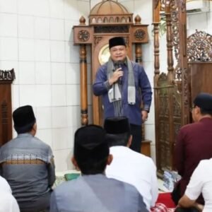 Sekda Lubuklinggau Safari Jumat di Masjid Al Mujahiddin Lakukan Sosialisasikan Insentif dan Santunan Kematian Untuk Masyarakat