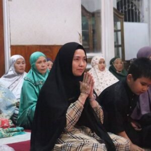 Wakil Wali Kota Pagar Alam Hj. Bertha Pimpin Safari Ramadhan ke Masjid Amalul Khoir