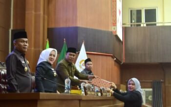 Paripurna Penandatanganan Nota Kesepahaman MoU dan Penetapan Keputusan DPRD Tentang Propemperda