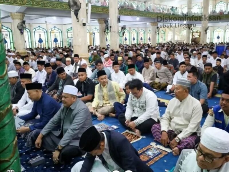 Wali Kota H.Rachmat Hidayat Sholat Idul Adha 1447 H di Masjid Agung As-Salam