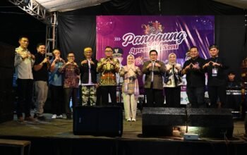 Plt. Wali Kota Pagar Alam Hj. Bertha, Resmi Membuka Gelaran Bazar Besemah Expo ke-22