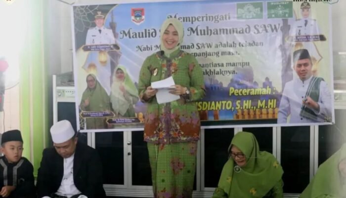 Wakil Wali Kota Pagar Alam, Hj. Bertha Hadiri Peringatan Maulid Nabi Muhammad SAW