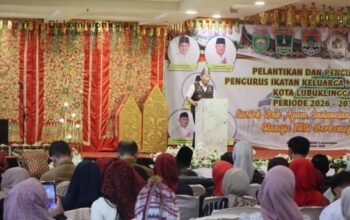 Wali Kota Hadiri Pelantikan Pengurus IKM dan IKWM Lubuk Linggau Periode 2026-2031
