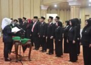 Bupati Musi Rawas Hj. Ratna Machmud Melantik 26 Kepala Sekolah