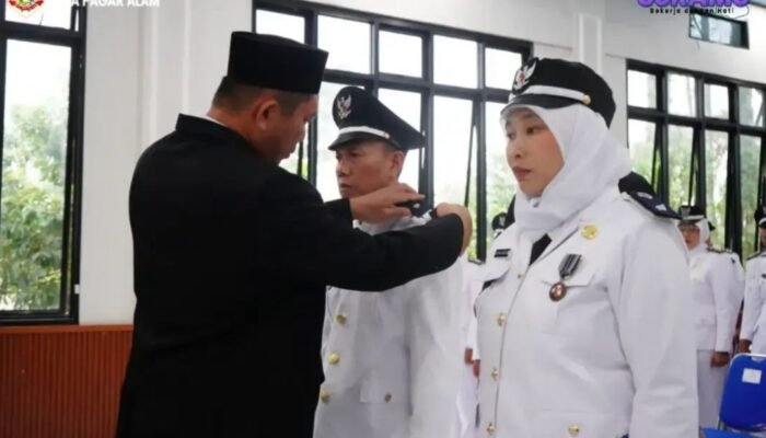 Wali Kota Pagar Alam Lantik 56 Pejabat Pengawas